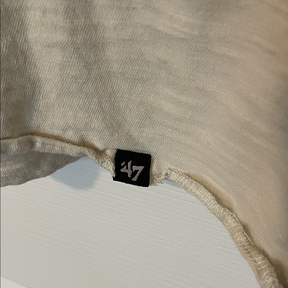Budweiser Cream and Black Raglan Shirt - Picture 3 of 4